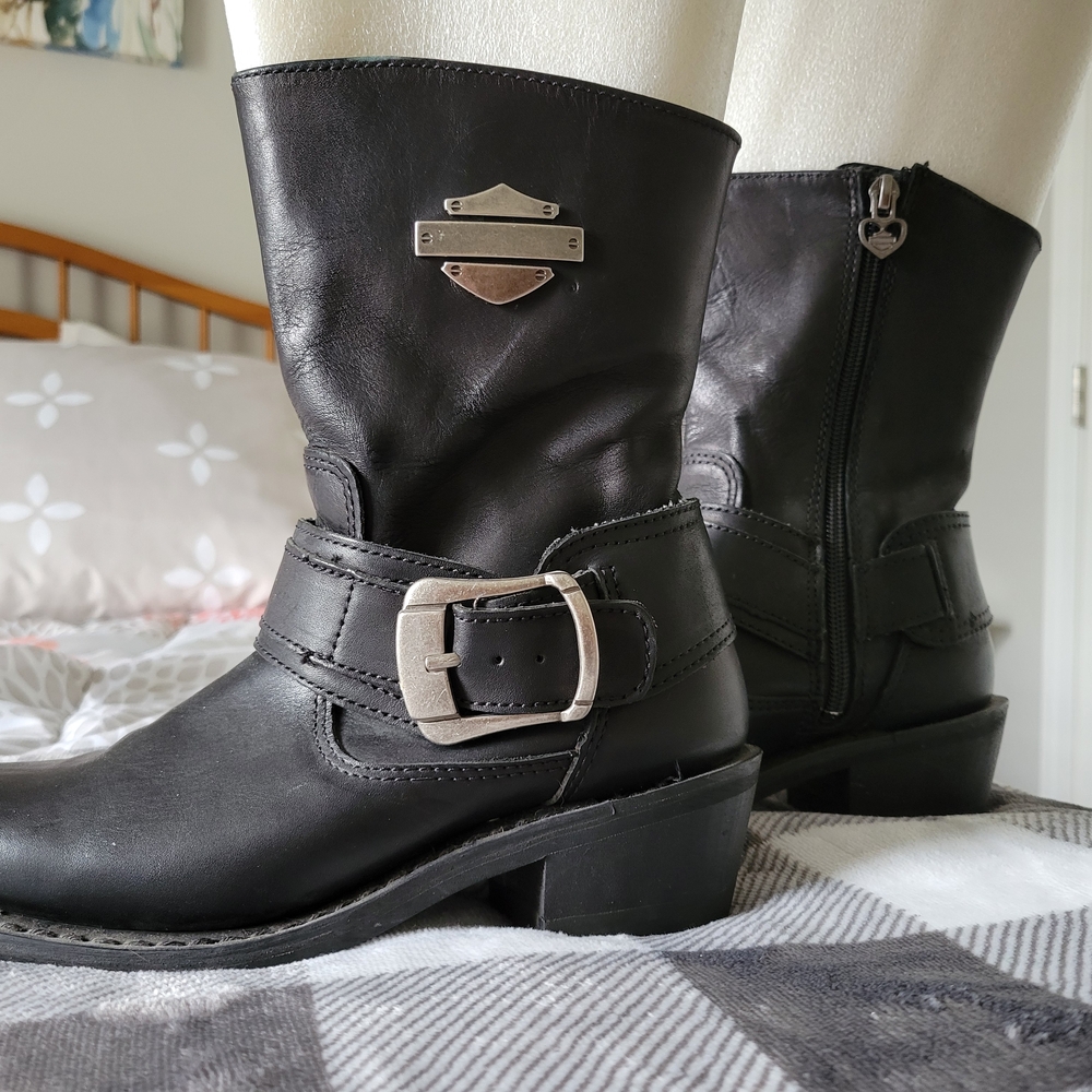 Harley-Davidson Leather Black Ankle Booties with Side Zipper